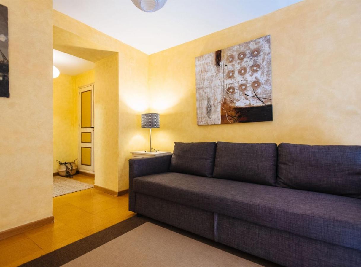 Pajaritos Suite Apartment - Private Parking Included Севилья Экстерьер фото